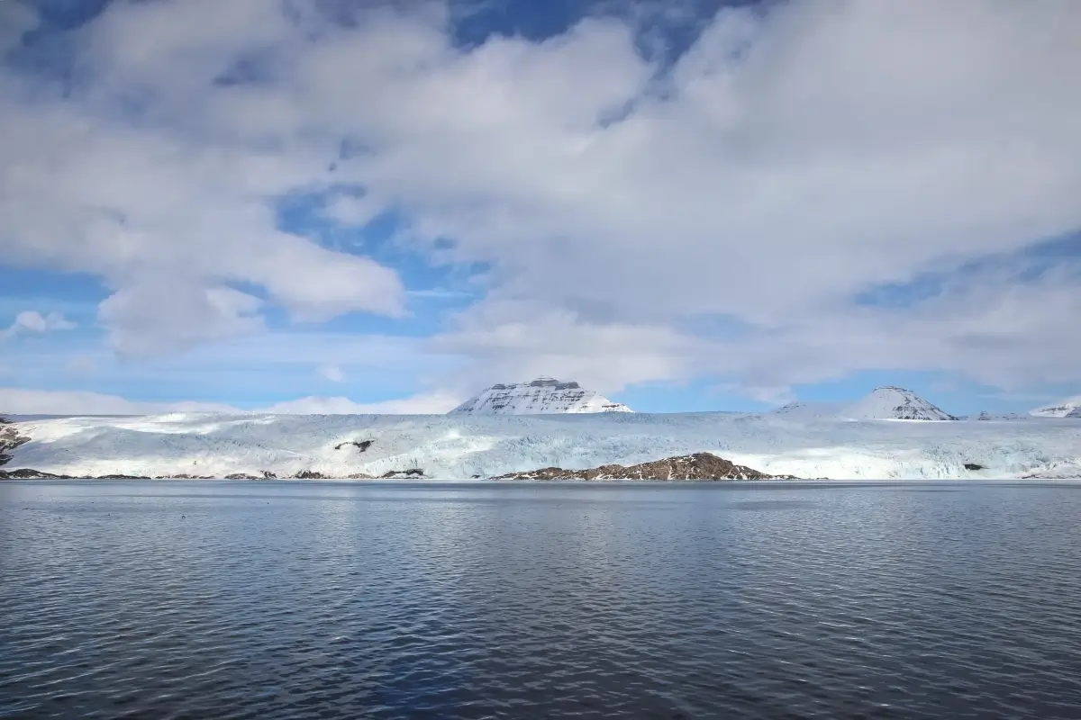 2021年に撮影したノルデンショルド氷河